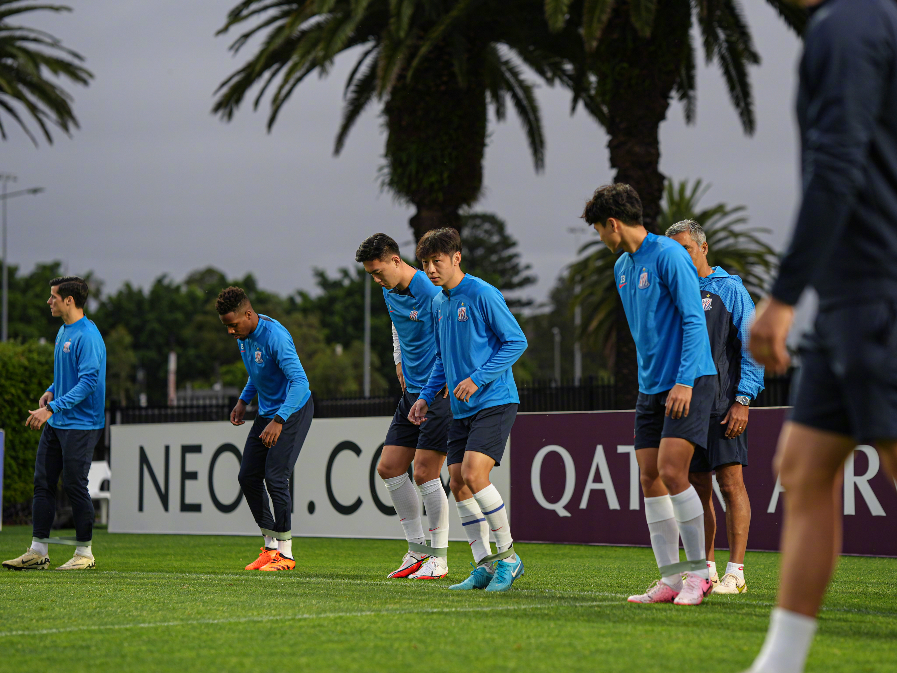 荷甲赛程吃紧，拉齐奥关键时刻战术微调，质疑声仍在，年轻球员得到机会 -竞技宝电竞平台